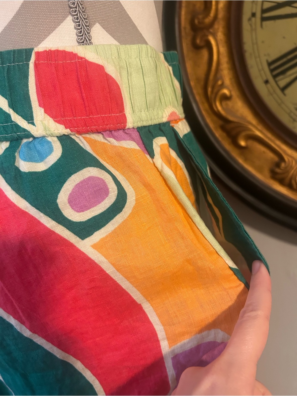 Christian Siriano • 100% Linen Rainbow Abstract Leaf Print Pants - Picture 3 of 6